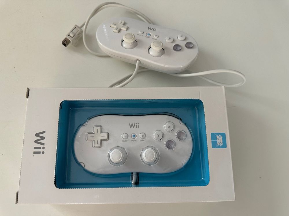 Zwei Nintendo Wii Original Classic Controller Kaufen Auf Ricardo