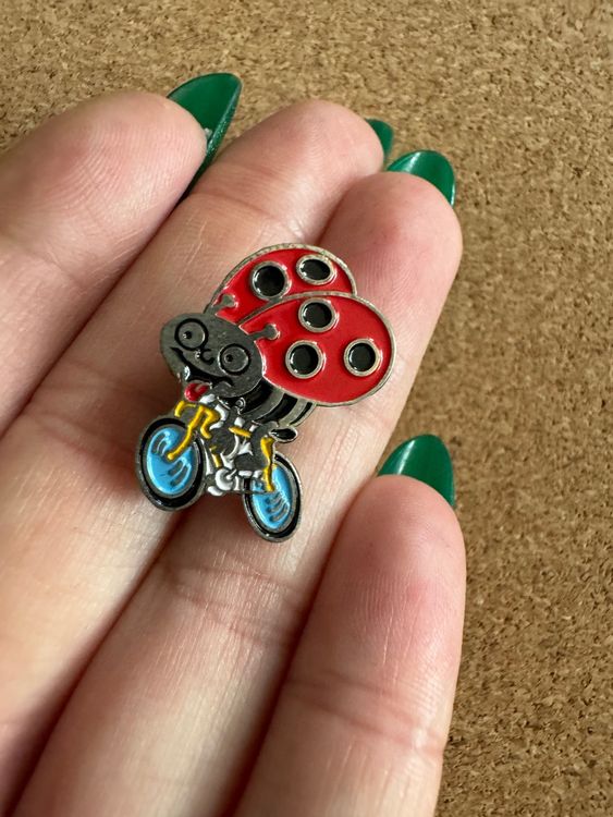 Blick Käfer Velofahrer PIN Kaufen auf Ricardo