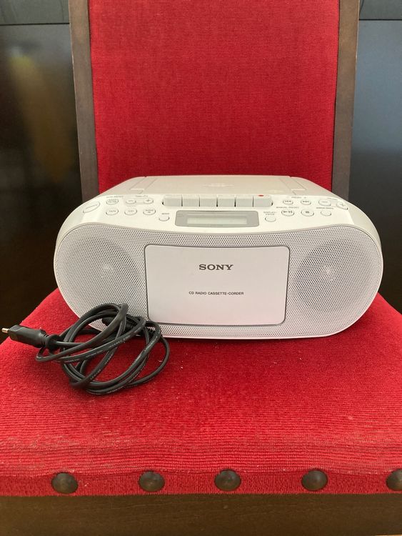 Sony CFD S50 CD Kassette Radiorekorder weiß Kaufen auf Ricardo