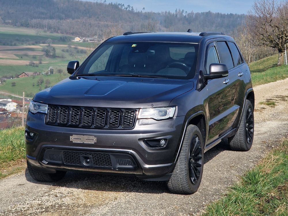 Jeep Grand Cherokee Crd Overland Mit Erst Km Kaufen Auf Ricardo