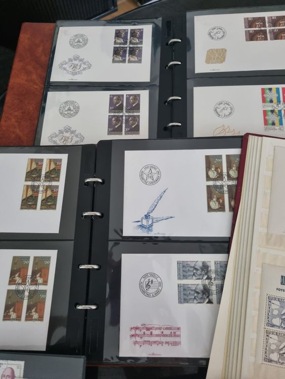 Posten Mit Briefmarken Aus Aller Welt In Diversen Alben Ste Kaufen