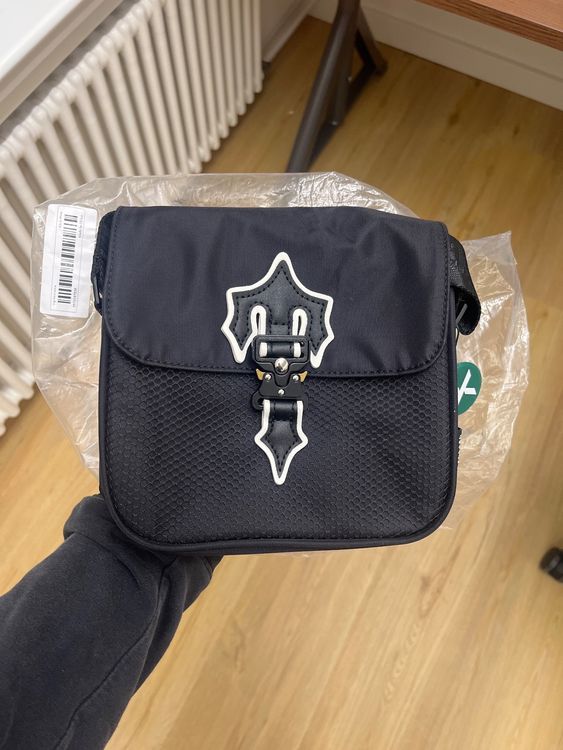 Trapstar Irongate T Cross Bag Black White Comprare Su Ricardo