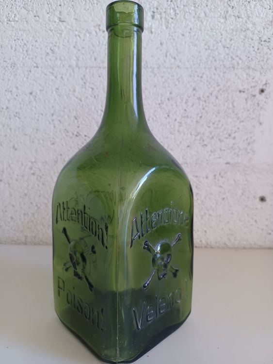 Alte Vorsicht Gift Flasche CH Grünes C37 Kaufen auf Ricardo