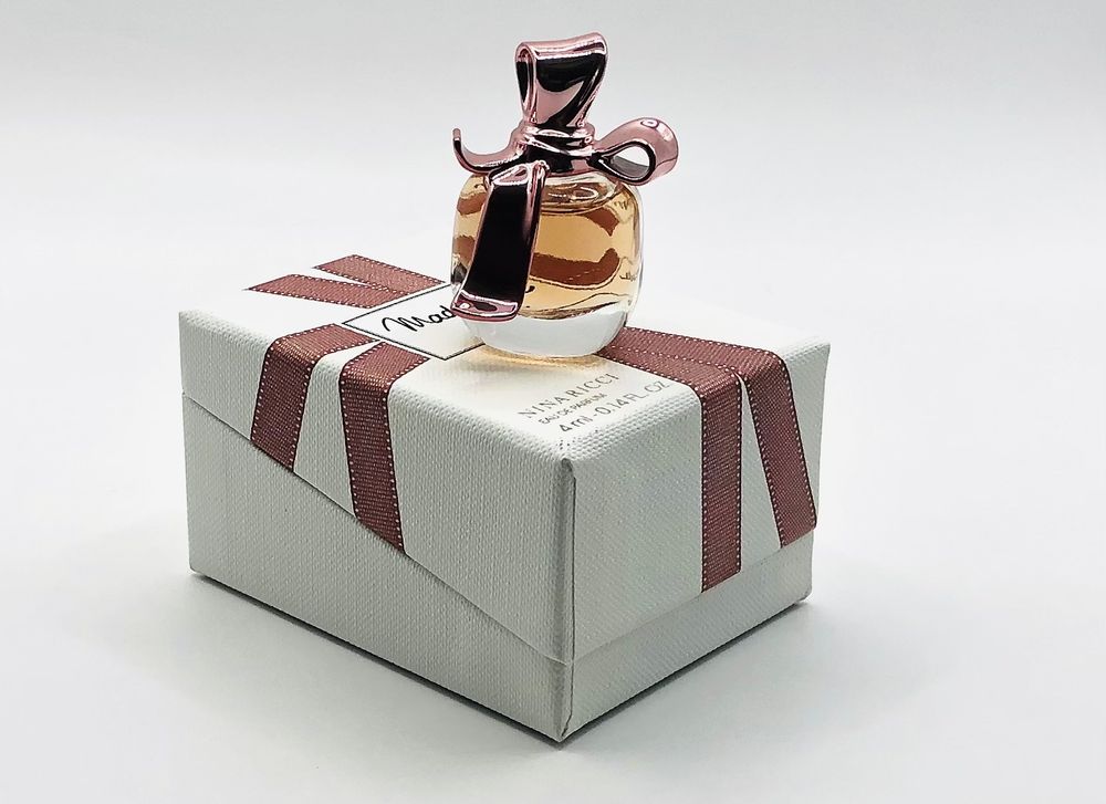 Miniature Nina Ricci Mademoiselle Ricci Eau De Parfum 4 Ml Kaufen