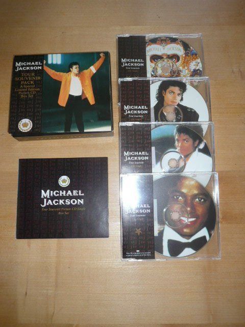 Michael Jackson Tour Souvenir Pack Box Kaufen Auf Ricardo