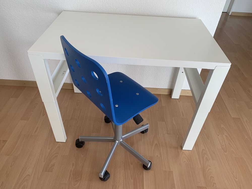 Ikea Pahl Schreibtisch Mit Aufsatz Regal Und Drehstuhl Kaufen Auf Ricardo