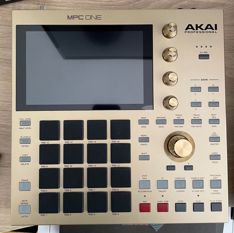 Akai MPC One Gold Edition Kaufen Auf Ricardo