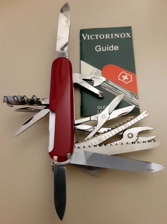 VICTORINOX Swiss Champ Taschenmesser SOS Set Taschenlampe Kaufen