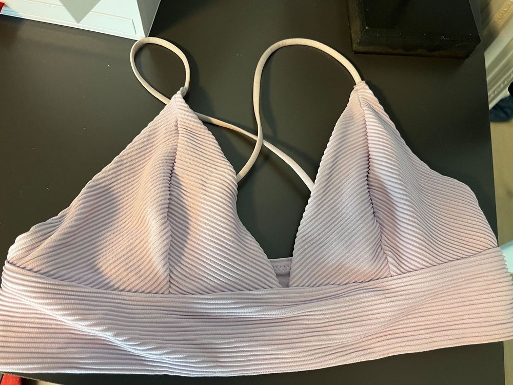 Tolles Bikini Oberteil Flieder Lila Gr M H M Kaufen Auf Ricardo