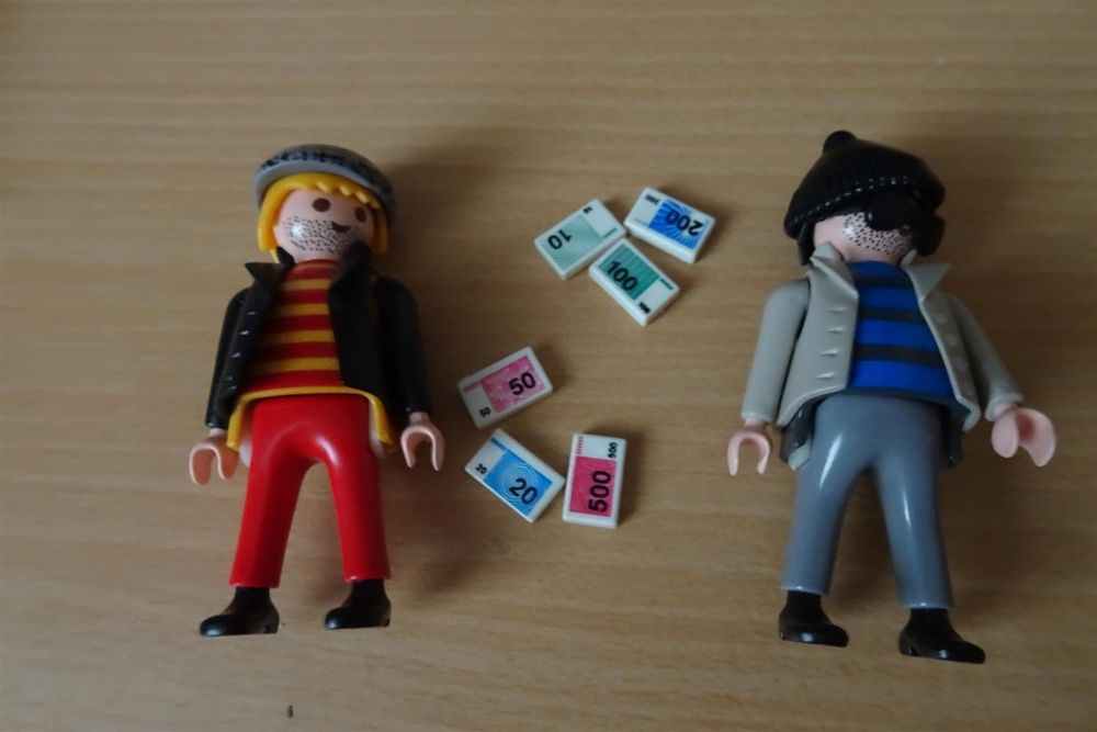 Playmobil Figuren Tresorknacker Und Geld Kaufen Auf Ricardo