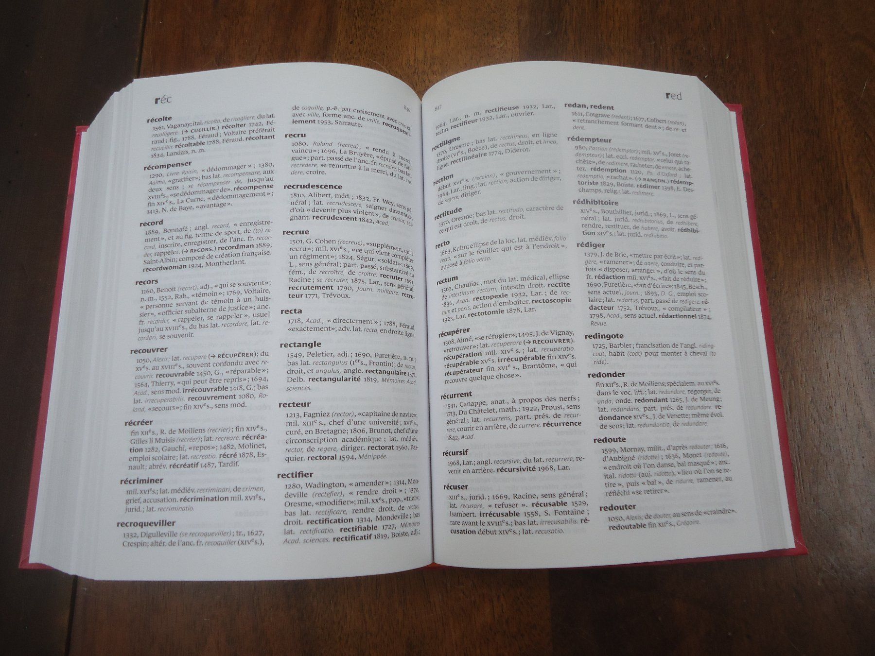Libri: Dictionnaire éthymologique - Larousse – Usato da Vessy venduto da mafabe 2