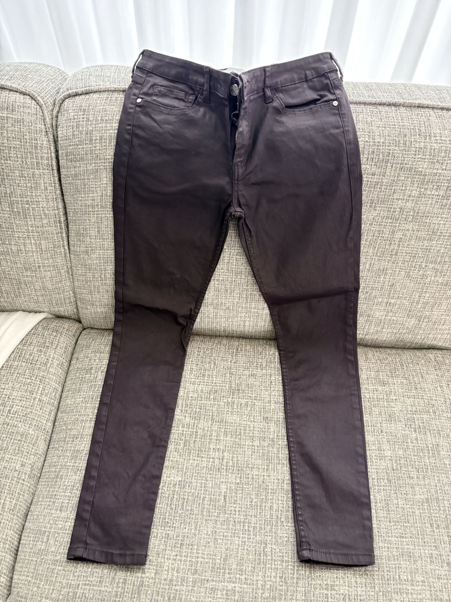 Mango Hosen: Mango Skinny Hose, Grösse 38, Lila – Gebraucht aus Münchenstein von Miresolese