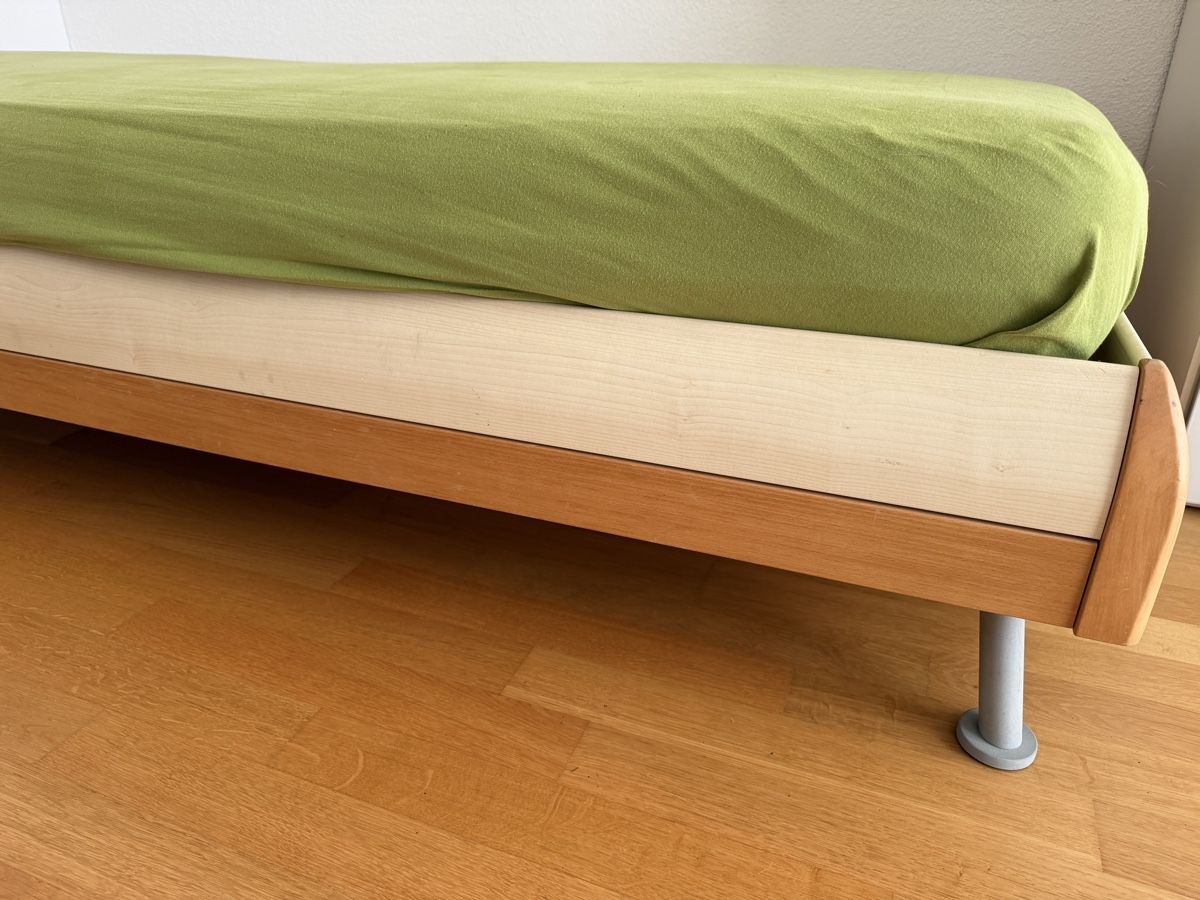 Betten: Bett – Gebraucht aus Meilen von mar_9qwy 1
