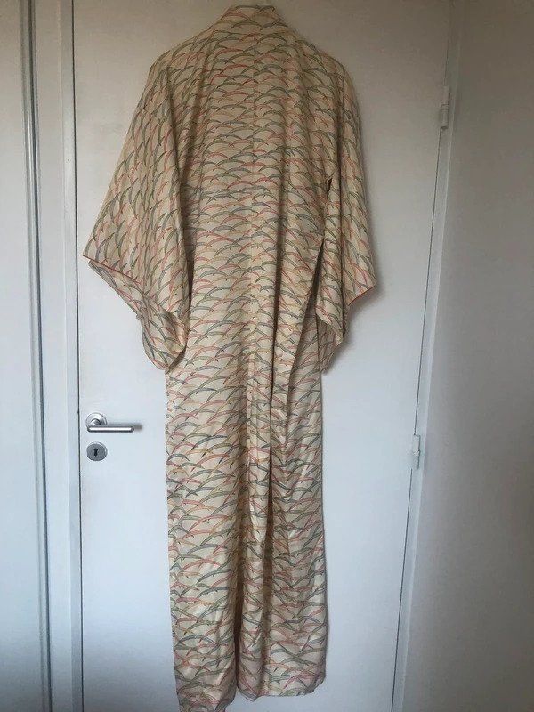 Internationale Kunst: Authentique Kimono japonais – Neu und originalverpackt aus La Tour de Trême von mar_p78p 1