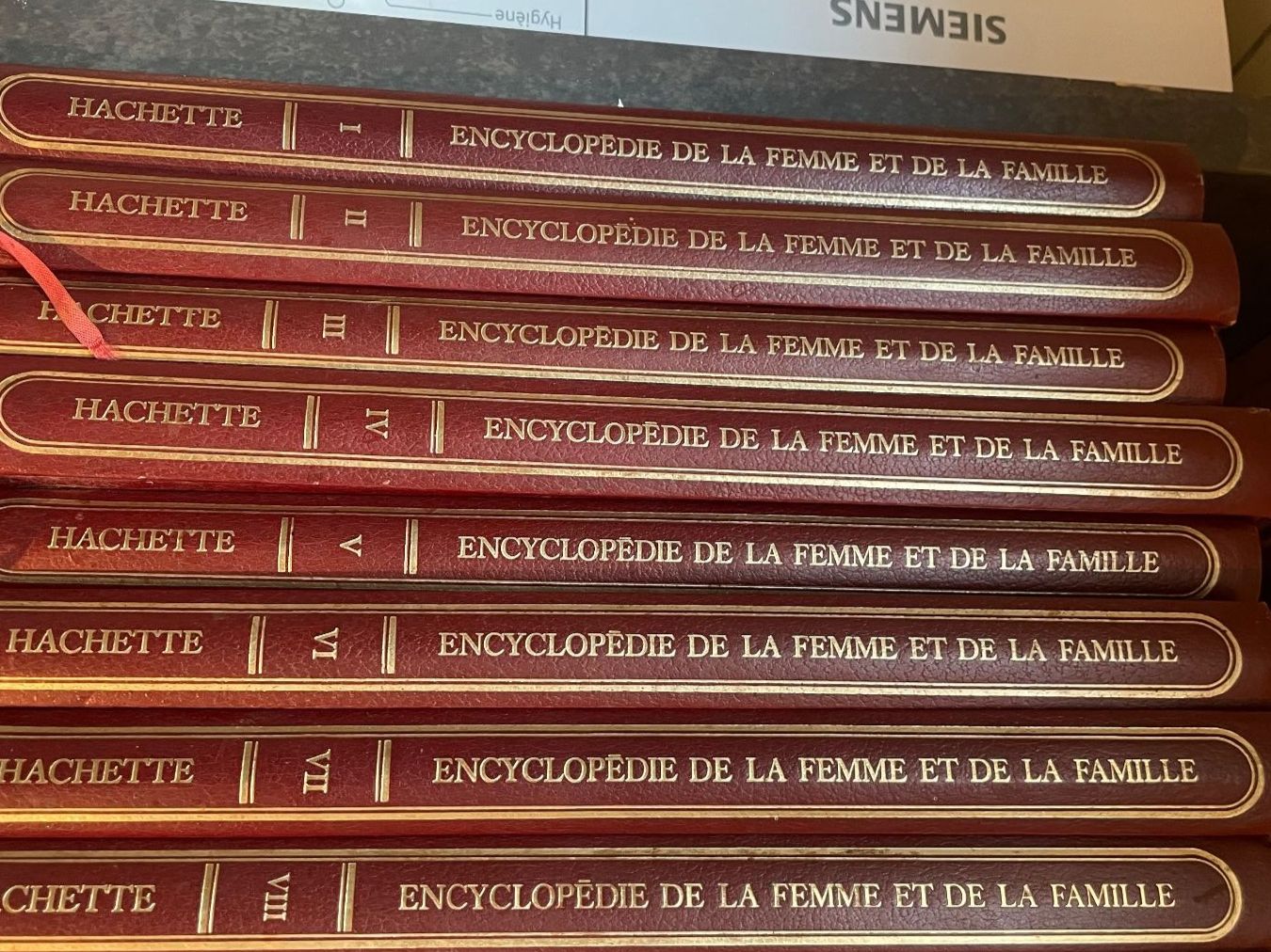 Libri: 1970s vintage encyclopedia: decor, design, clothes patterns – Usato da Genève venduto da lailas_things 9