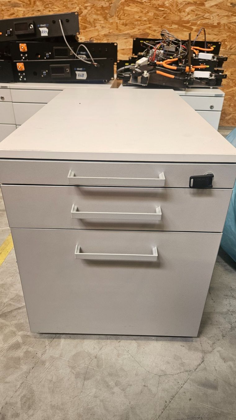 Eléments de bureau: 4 stk. Rollcontainer – D'occasion à Biberist par bla_ltw9 2