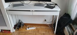 Schreibpult zu verkaufen wegen Umzug 