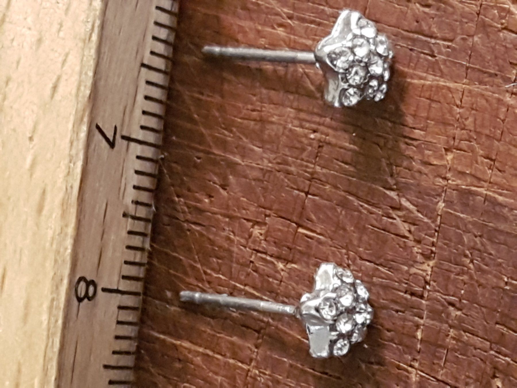 Orecchini pendenti & Orecchini a lobo: Ohrstecker Sternchen 5er mit facett. Steinchen – Usato da Ettingen venduto da Maranathatalitha 2