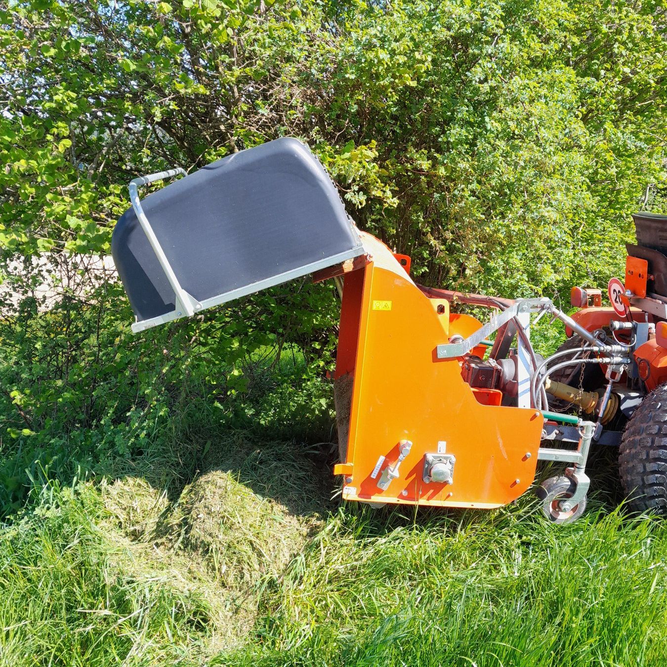 Tutte le macchine: Tondobac hâcheur Peruzzo pour micro-tracteurs! – Usato da Cuarny venduto da Micro-tracteur 1