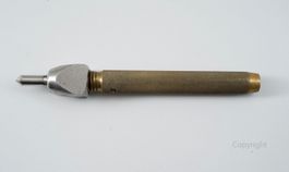 Entgratwerkzeug, Feinmechaniker