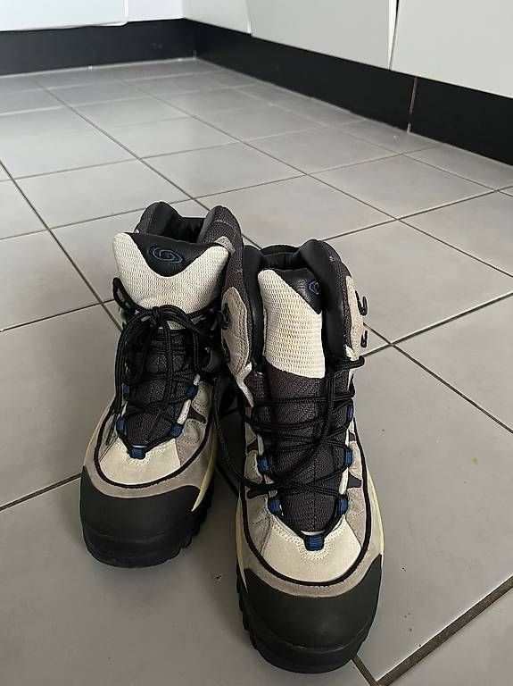 Scarpe da uomo: Wanderschuhe von Salomon Gr 36.5 – Usato da Lachen SZ venduto da arm_88pw 2