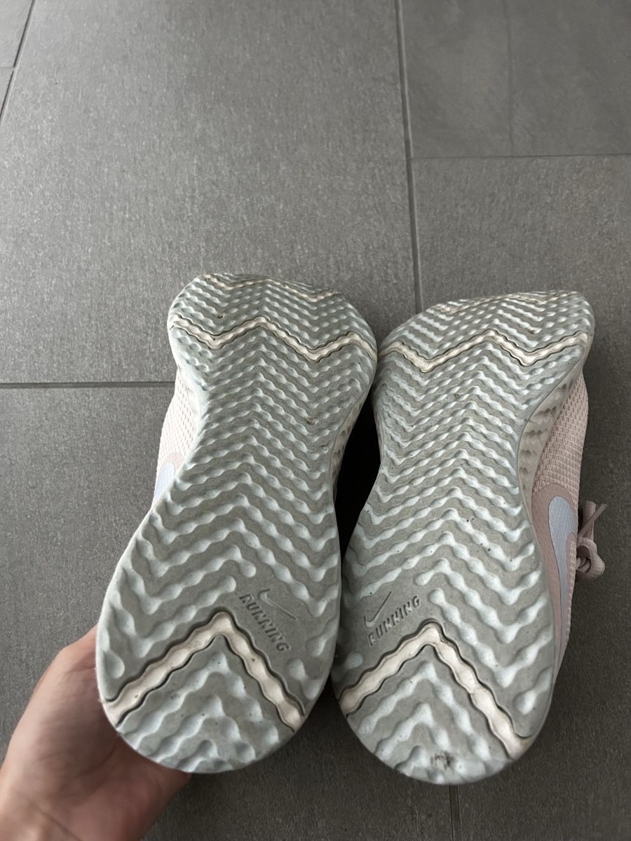 Nike Damenschuhe: Nike Sportschuhe 39 – Gebraucht aus Zürich von cos_b629 5