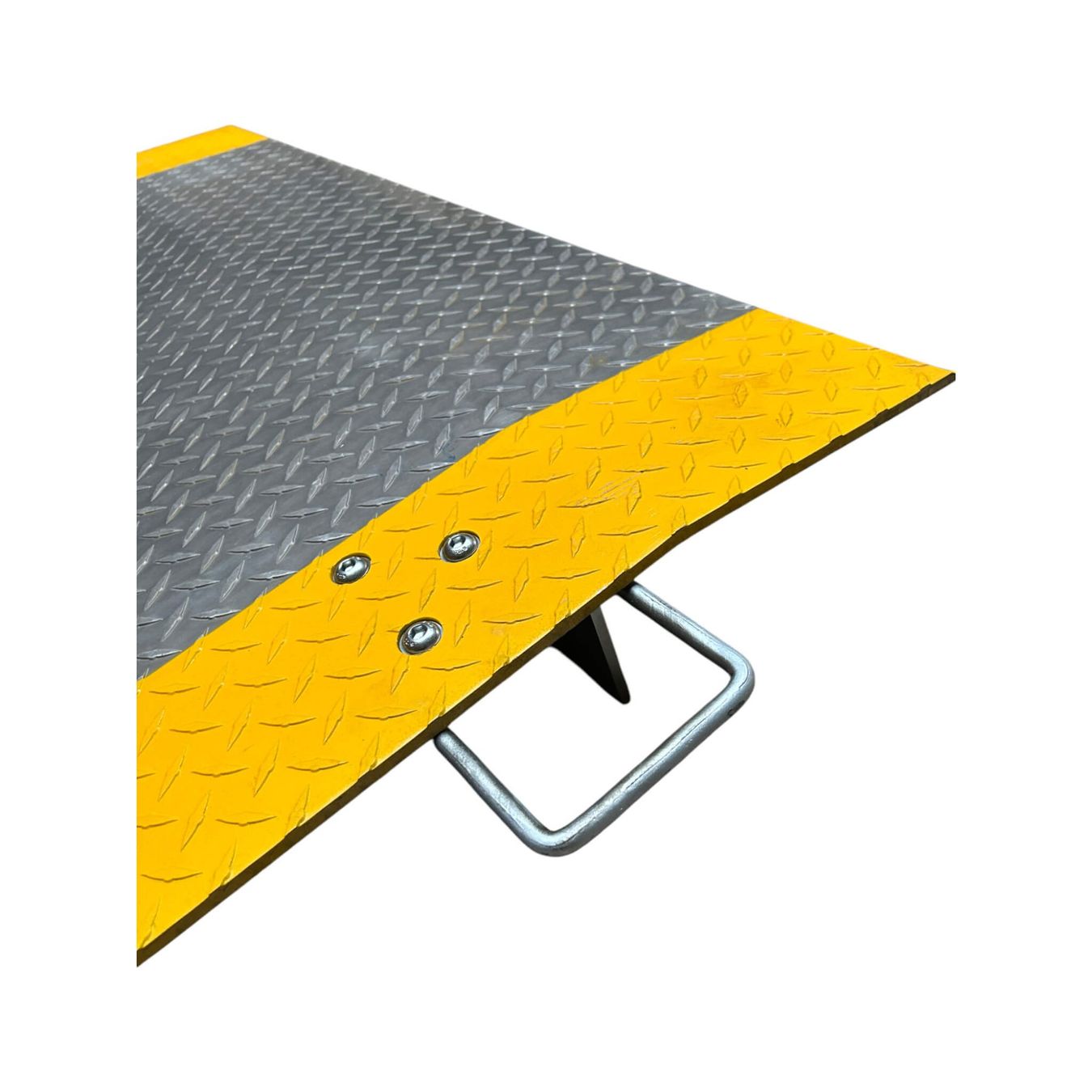 Rampe di accesso: Containerrampe Aluminiumrampe 1,6 t Traglast – Usato da Zofingen venduto da CLICKENHAUS 1