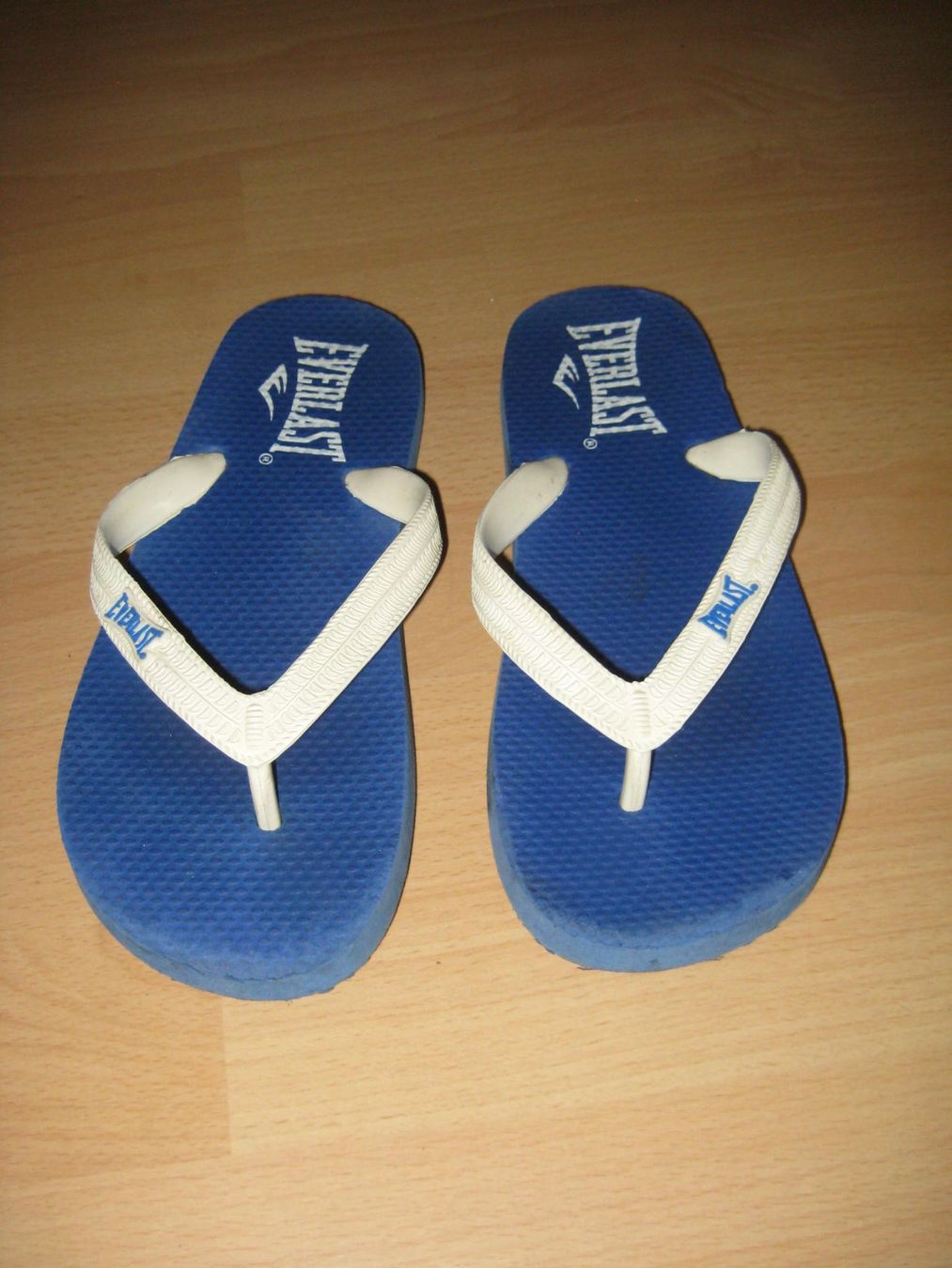 Scarpe da uomo: Blaue Flipflops, Sohlenlänge ca. 24cm – Usato da Greifensee venduto da Janali01 1