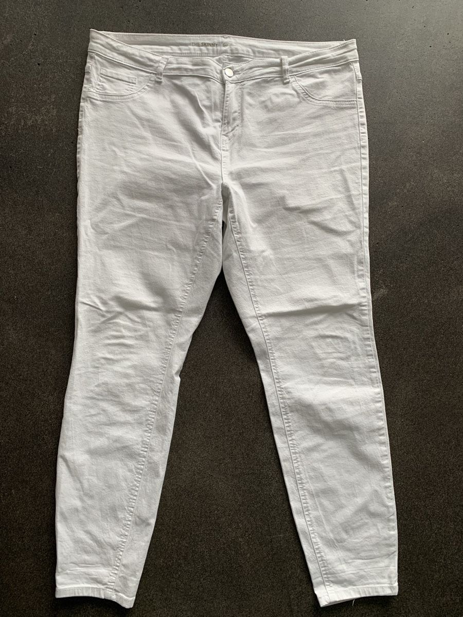 C&A Jeans: Skinny Jeans weiss Grösse 48 – Usato da Thun venduto da Chrabu