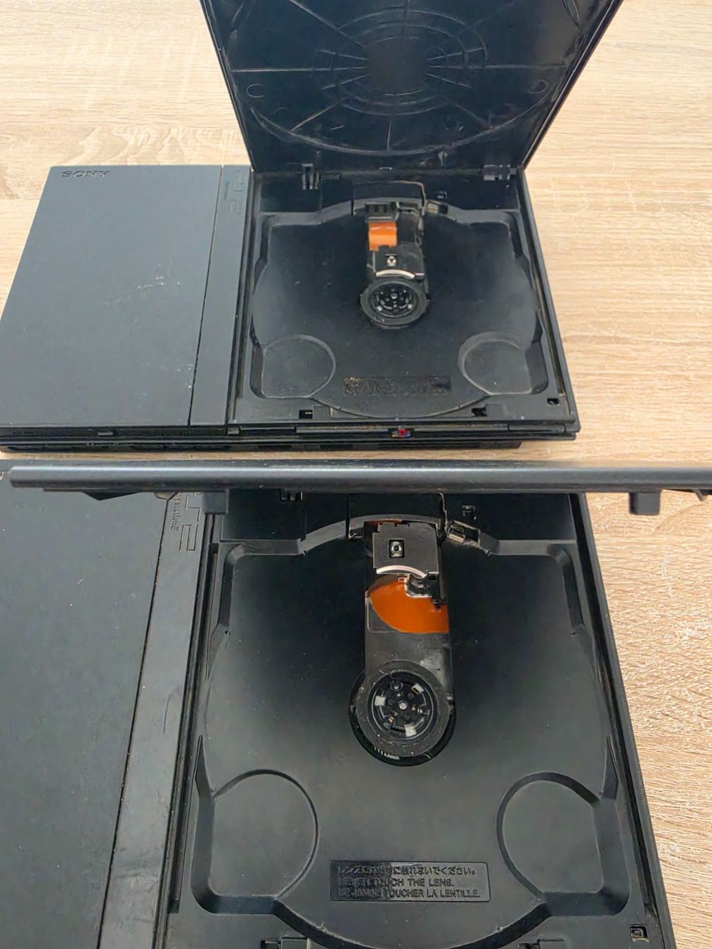 Sony Console: 2x Sony Playstation 2 Slim - PS2 – Difettoso da Sempach venduto da Knuckles17 1