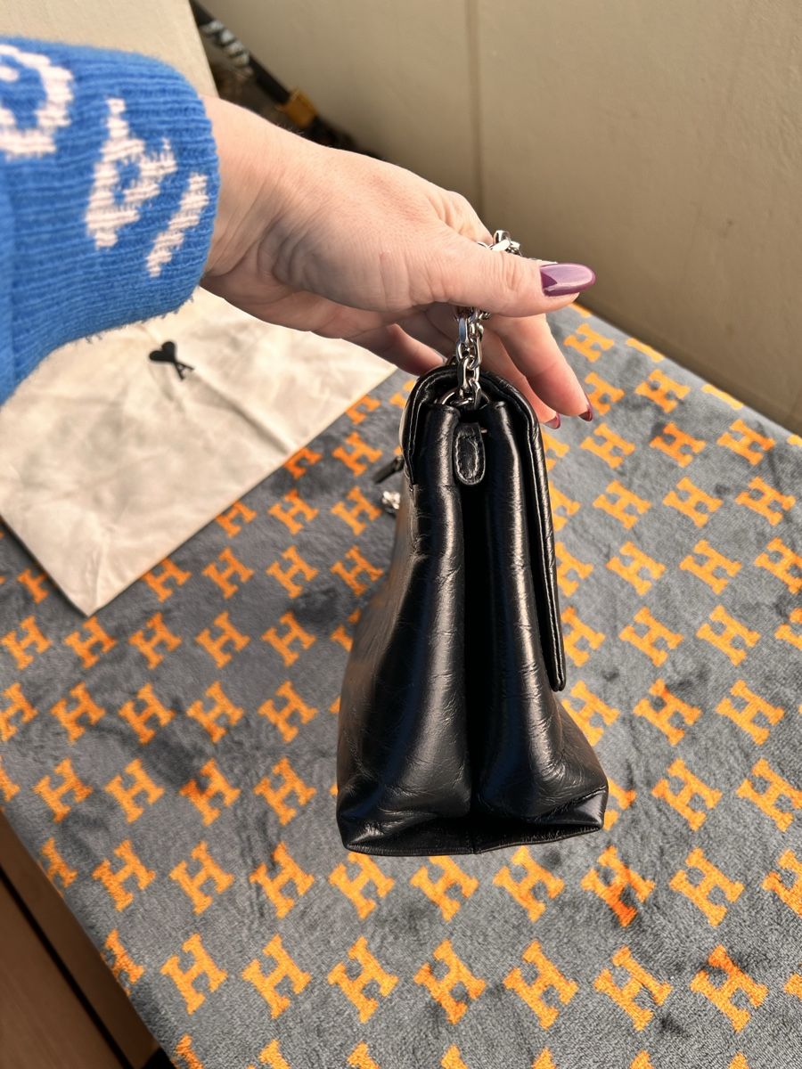 Borse da donna: Ami Paris Umhängetasche – Usato da Rotkreuz venduto da Annie_87 7