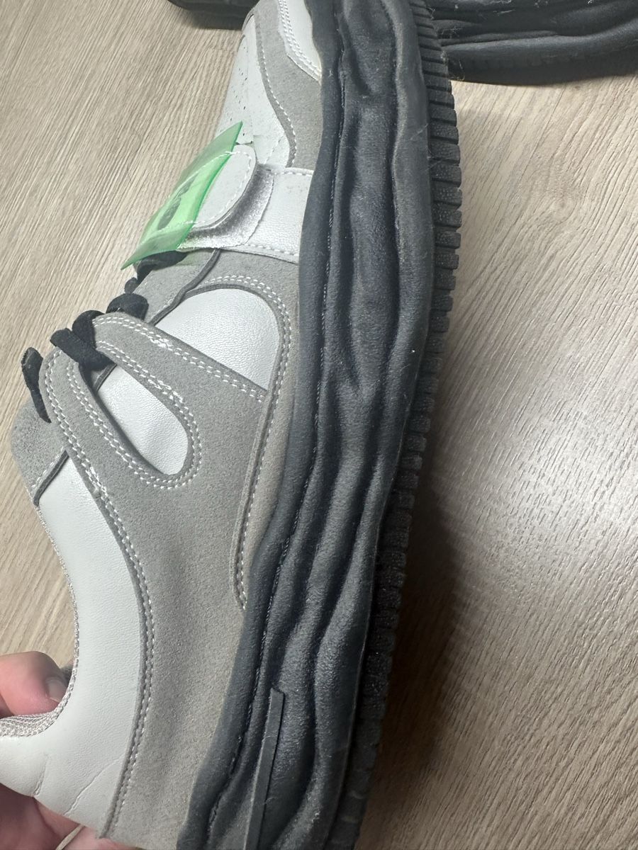 Chaussures hommes: Grey Sneakers new  – Neuf (Voir description) à St-Imier par Baptthegreat 1