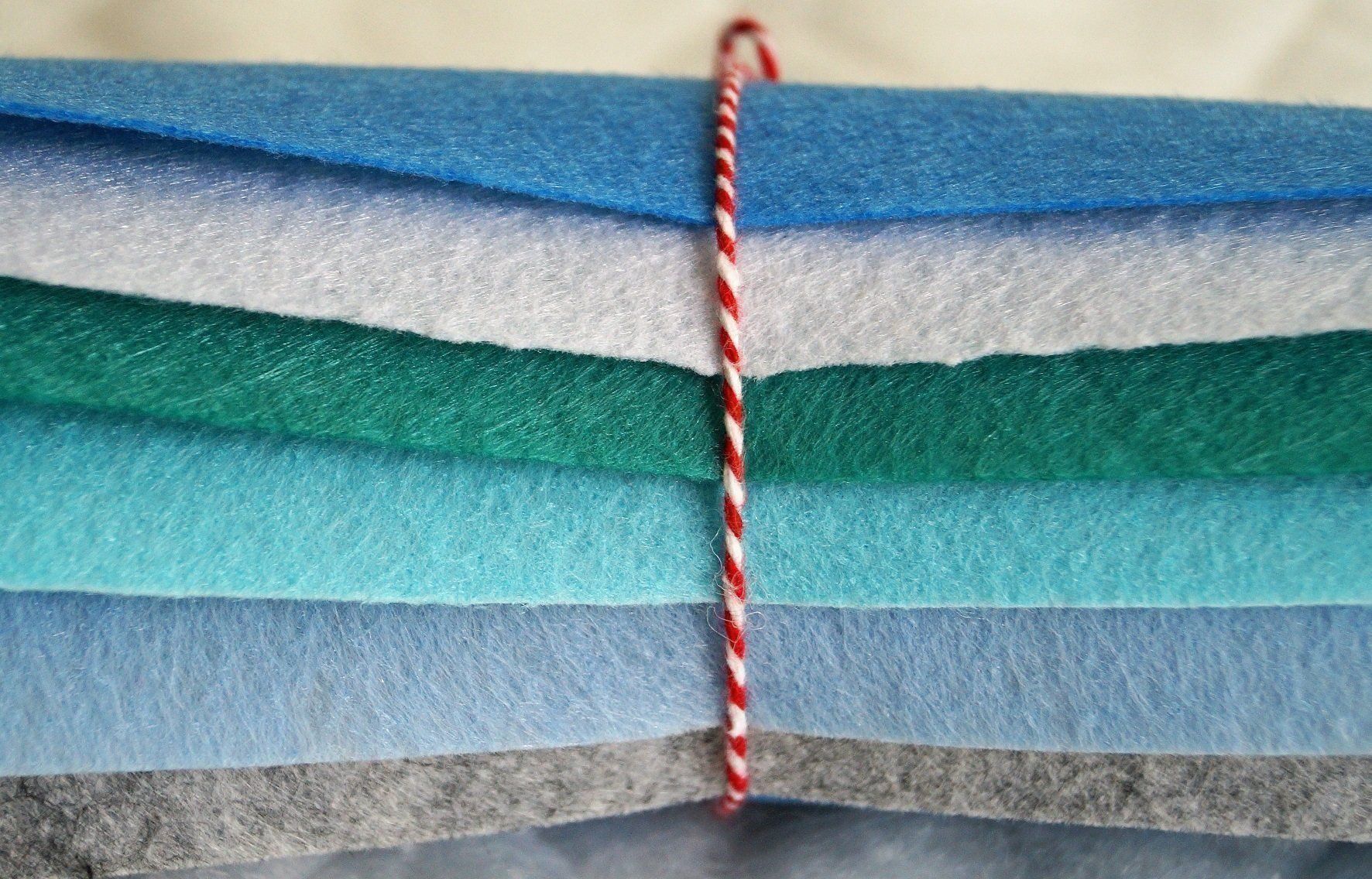 Bastelsets: BASTELFILZ-SET 6 Farben 30x30 cm Set 13 – Neu (gemäss Beschreibung) aus Langenthal von flowersNbirds 1