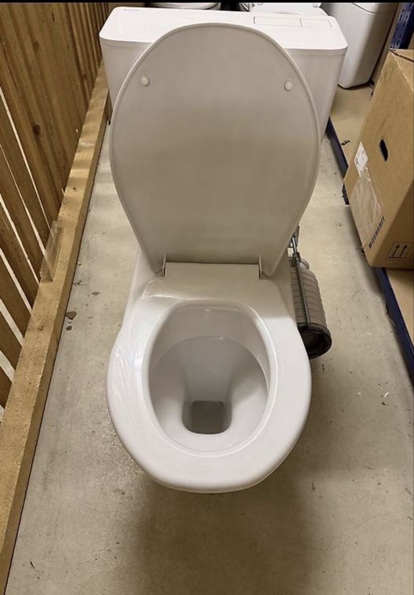 Laufen WC: stand wc laufen  – Gebraucht aus sargans von arbon-