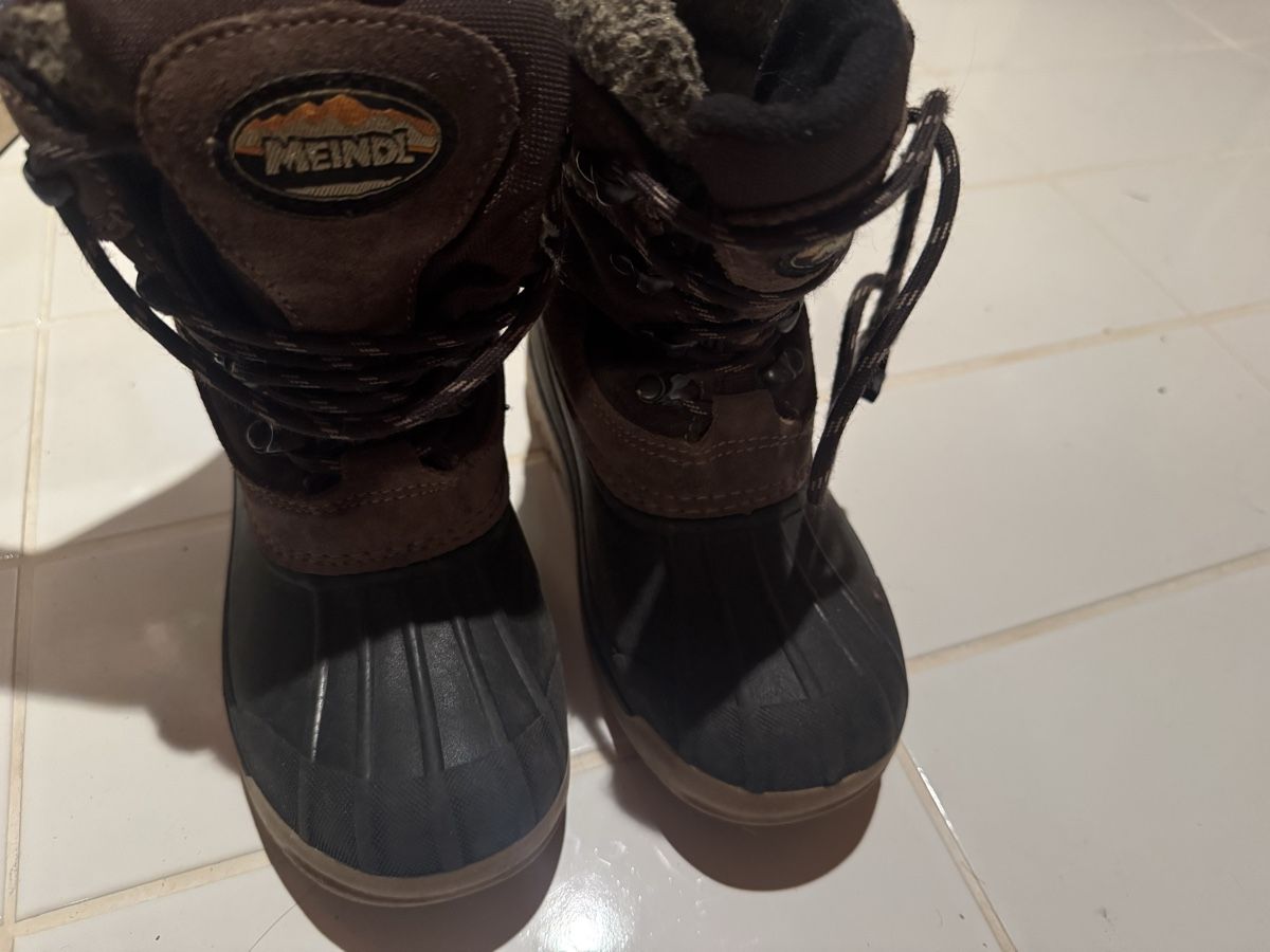Meindl Scarpe per ragazzi: Gefütterte Kinder Winterschuhe Grösse 30 – Usato da Ebmatingen venduto da F.Bullet 1