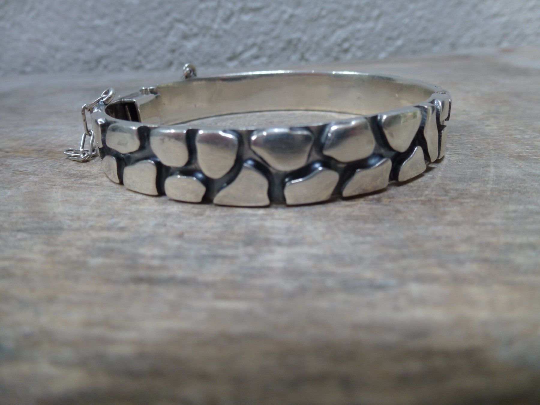Bracciali & Braccialetti: Armreif Silber Kroko-Look / Mexico – Usato da Esslingen venduto da FetteSchnecke 1