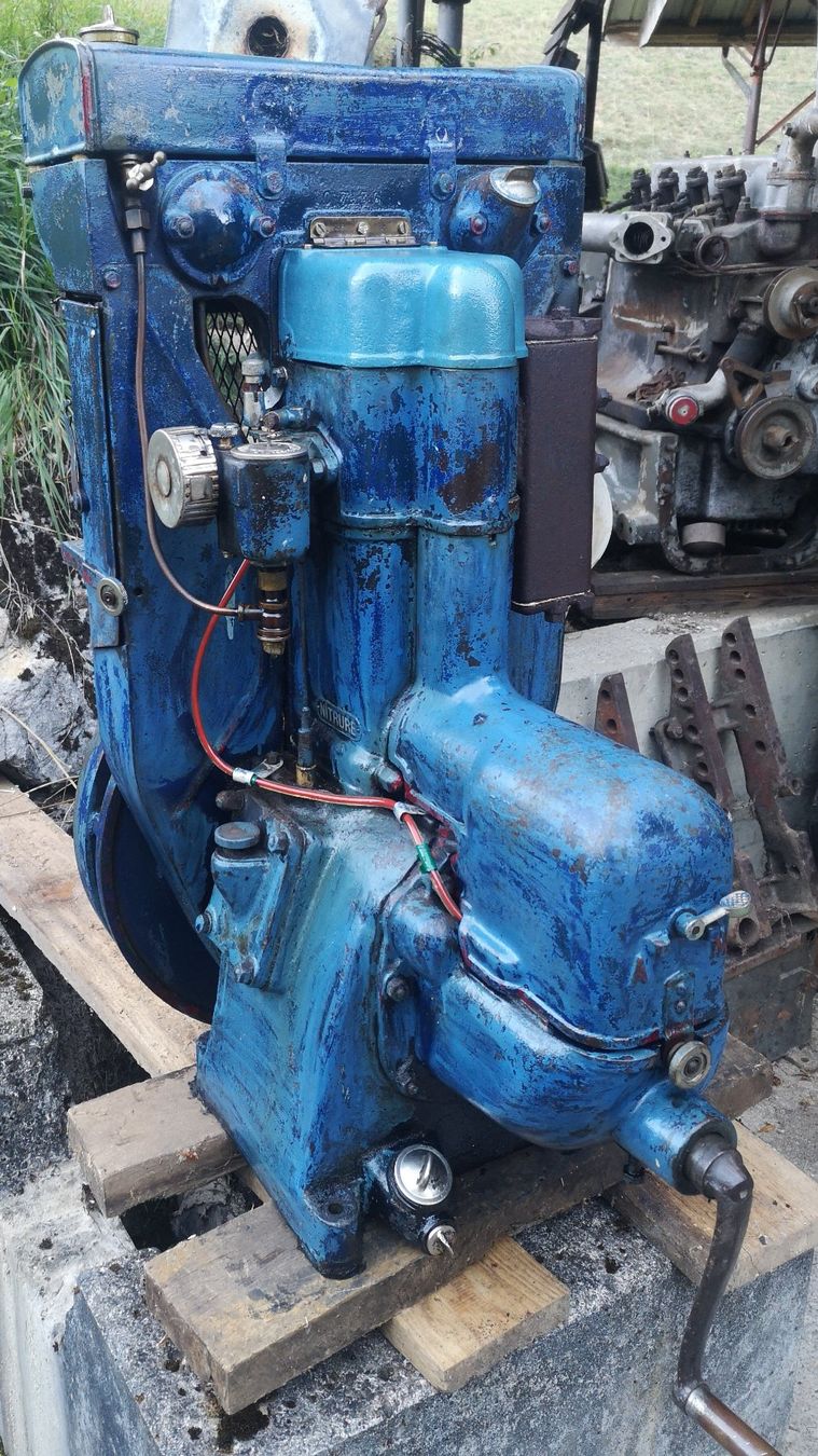 Motori: Moteur Stationnaire Bernard W2 – Usato da Soyhières venduto da Fajws