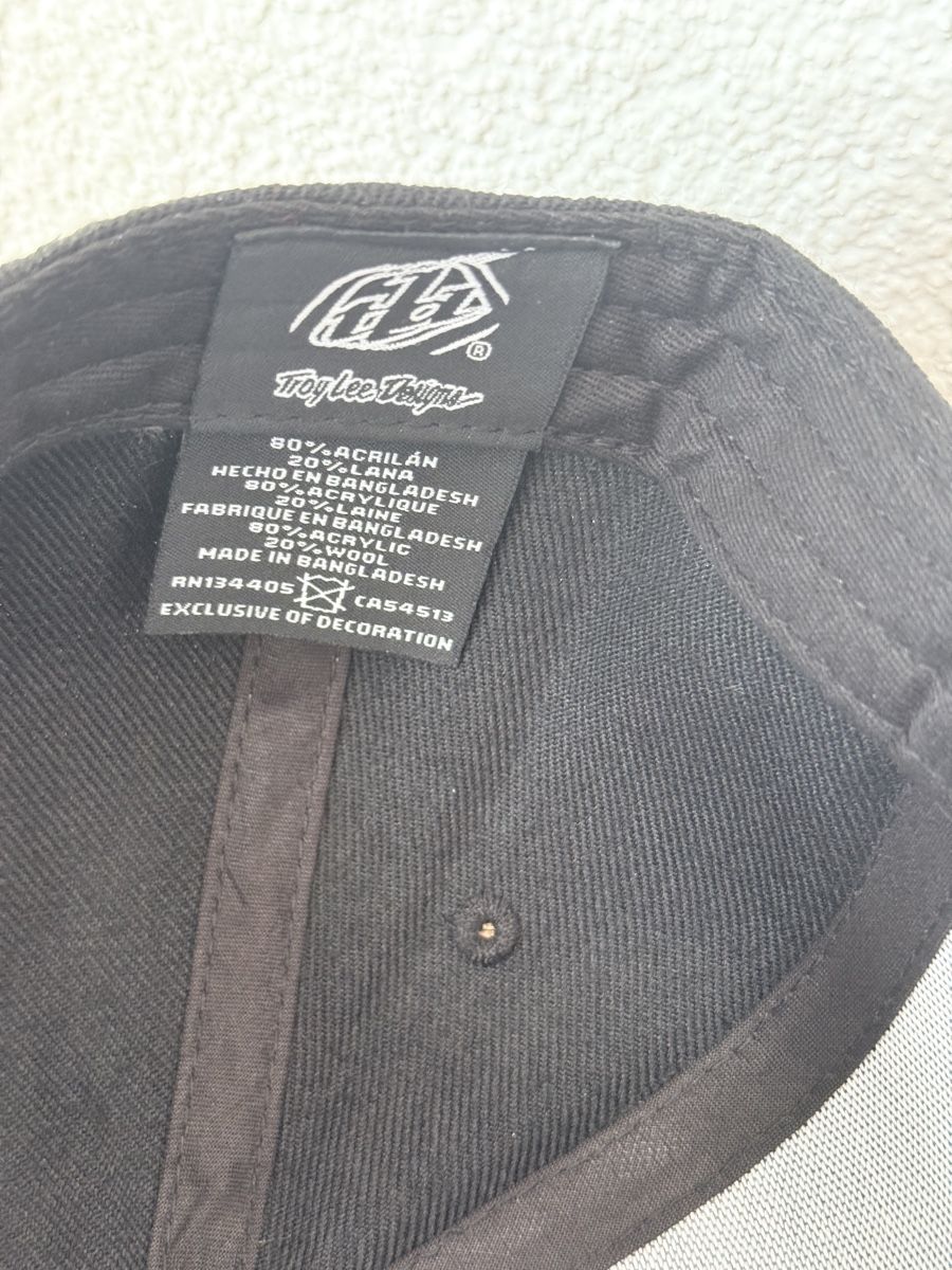 Troy Lee Copricapi, berretti & cappellini: Troy Lee Designs Cap – Nuovo e nell'imballaggio originale da Glattpark(Opfikon) venduto da Kamoteboy 1