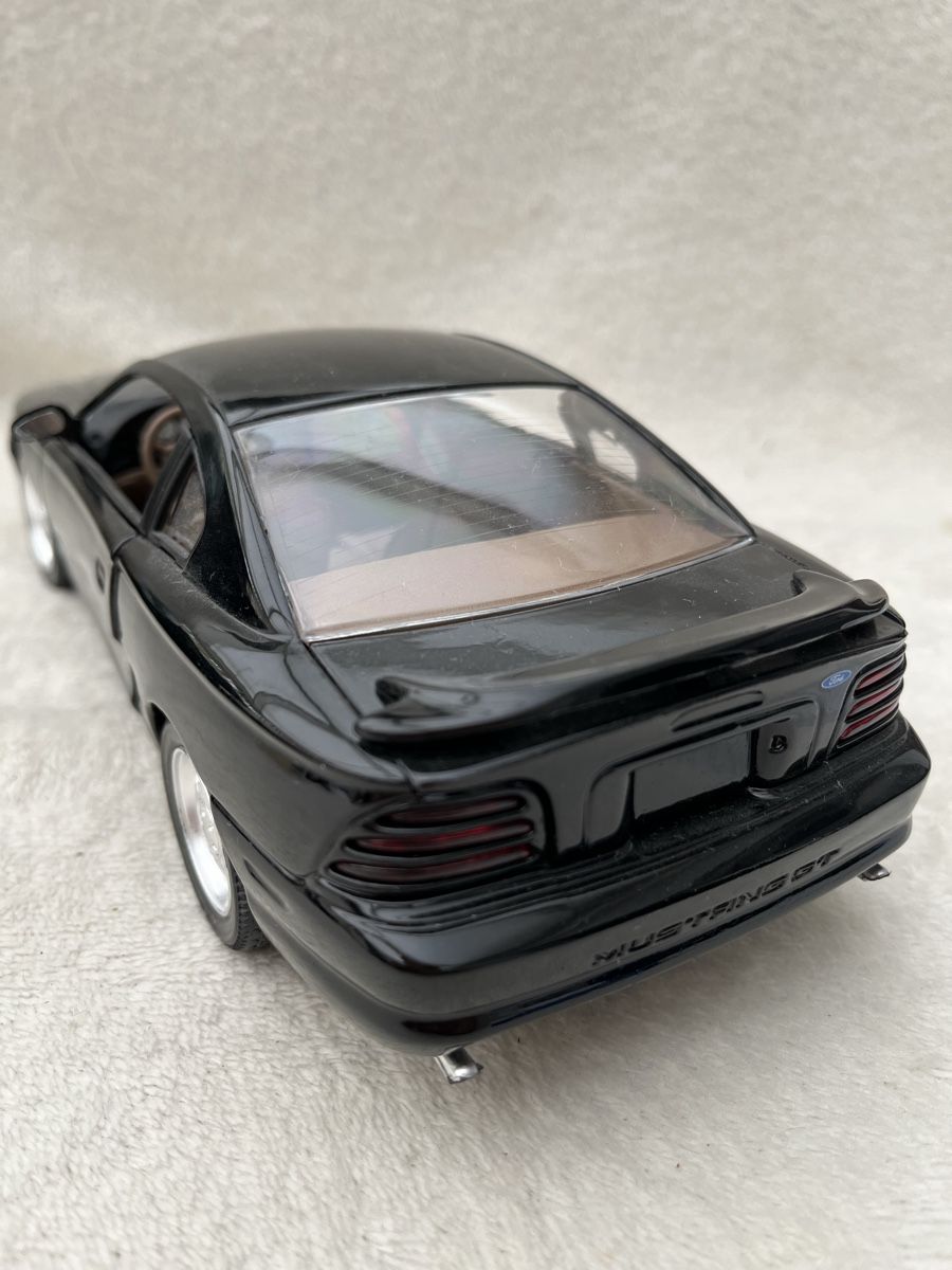 Ford Modellini d'auto: Ford Mustang Coupé 1994 – Nuovo (secondo la descrizione) da Oberweningen venduto da mer_2yn9 1