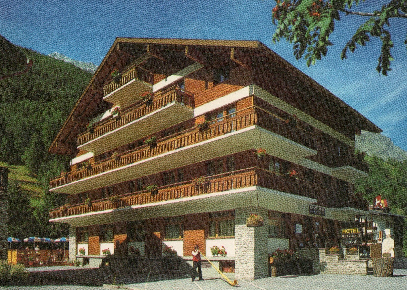 Cartoline postali: Saas-Grund - Hotel Dom – Usato da Melano venduto da pisonsdro