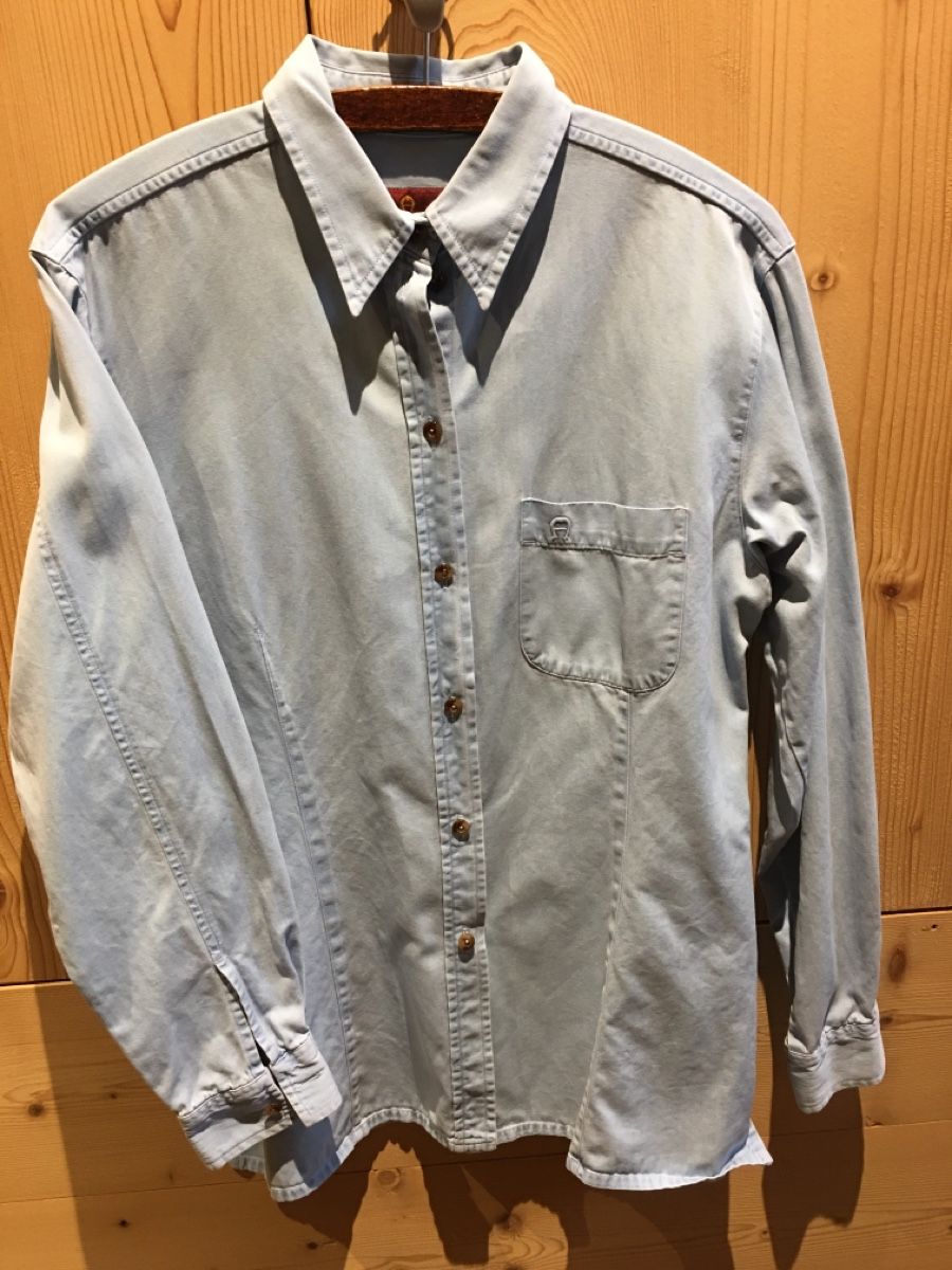 Camicette: Aigner Jeansbluse Grösse 40 – Usato da Lauenen b. Gstaad venduto da Li-A8gut 1