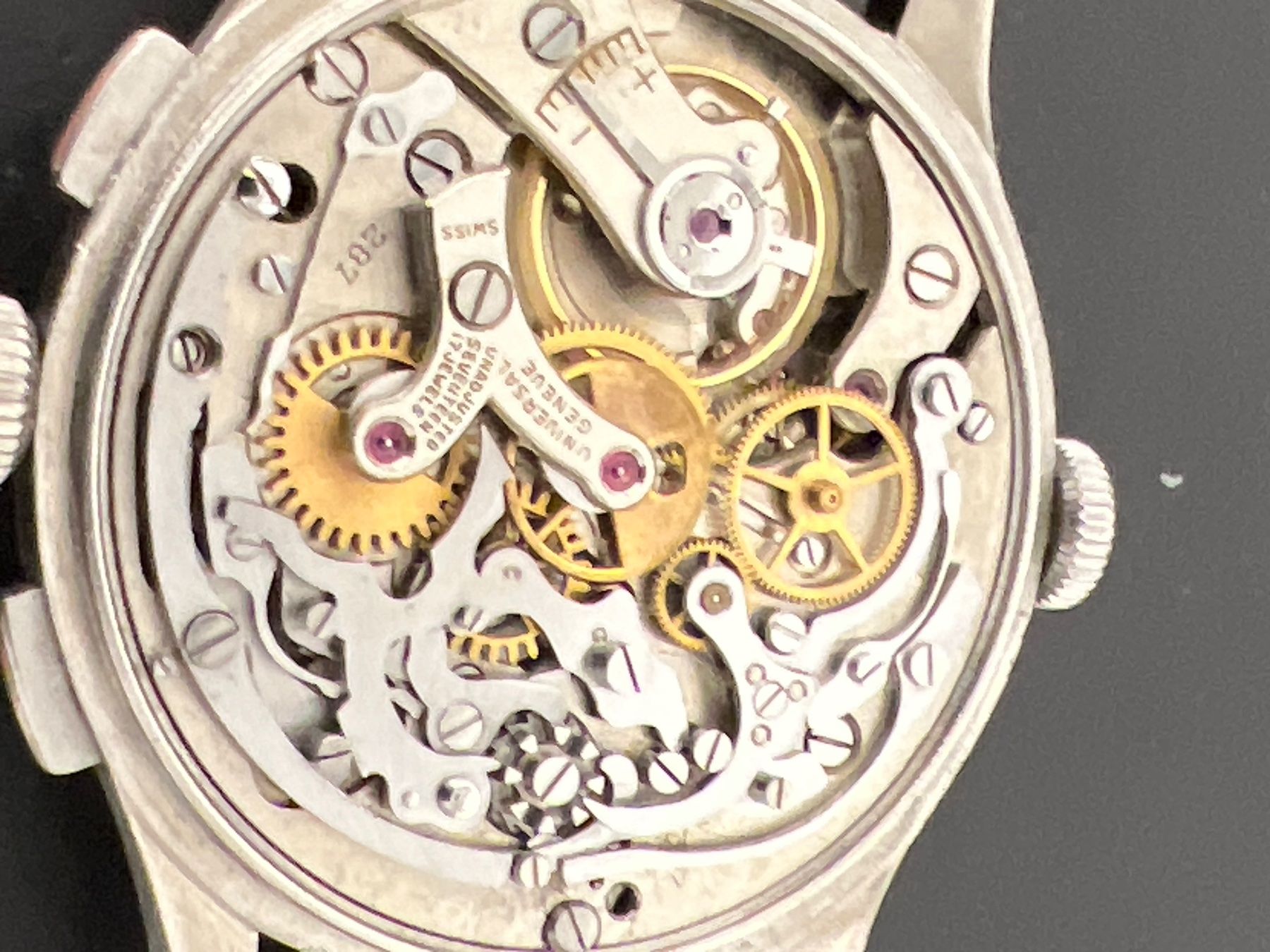 Universal Genève Uhren: Universal Geneve Aero Compax 37 mm Gepflegt – Gebraucht aus Pfeffingen von  5