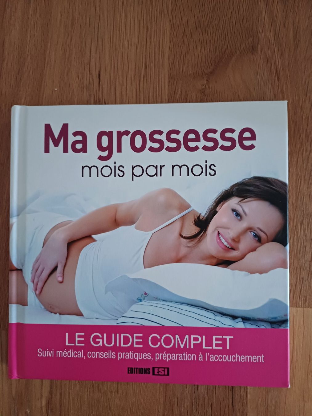Bücher: Ma grossesse, le guide complet – Neu (gemäss Beschreibung) aus Porrentruy von Piquetix