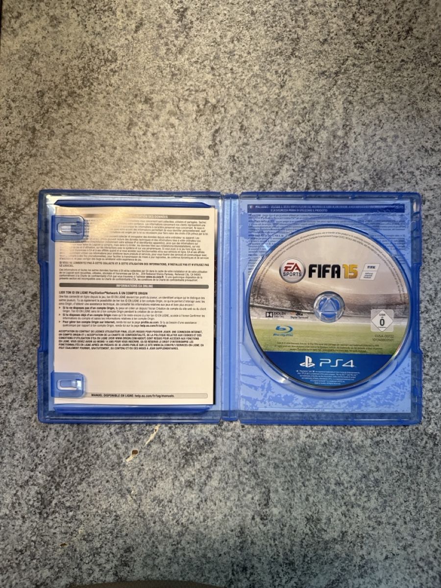 Jeux: Jeu PS4 FIFA 15 bon état – D'occasion à Cormoret par naaatsiiirt 1