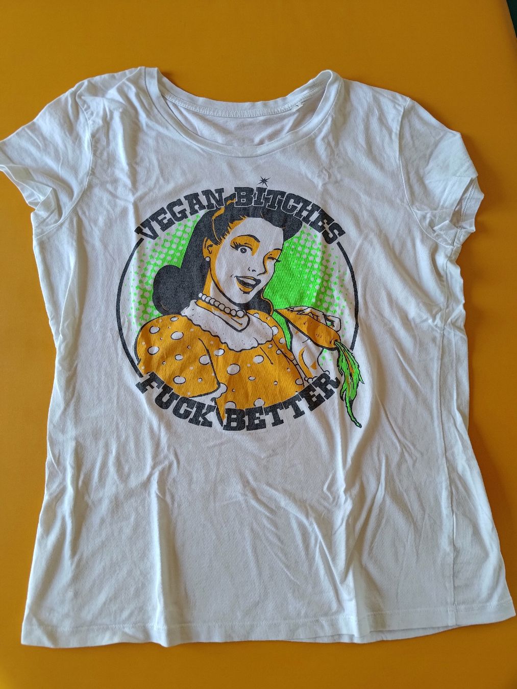 T-shirt: Damen T - Shirt Gr. L eher klein geschnitten  – Usato da Illnau venduto da mimi0303 2