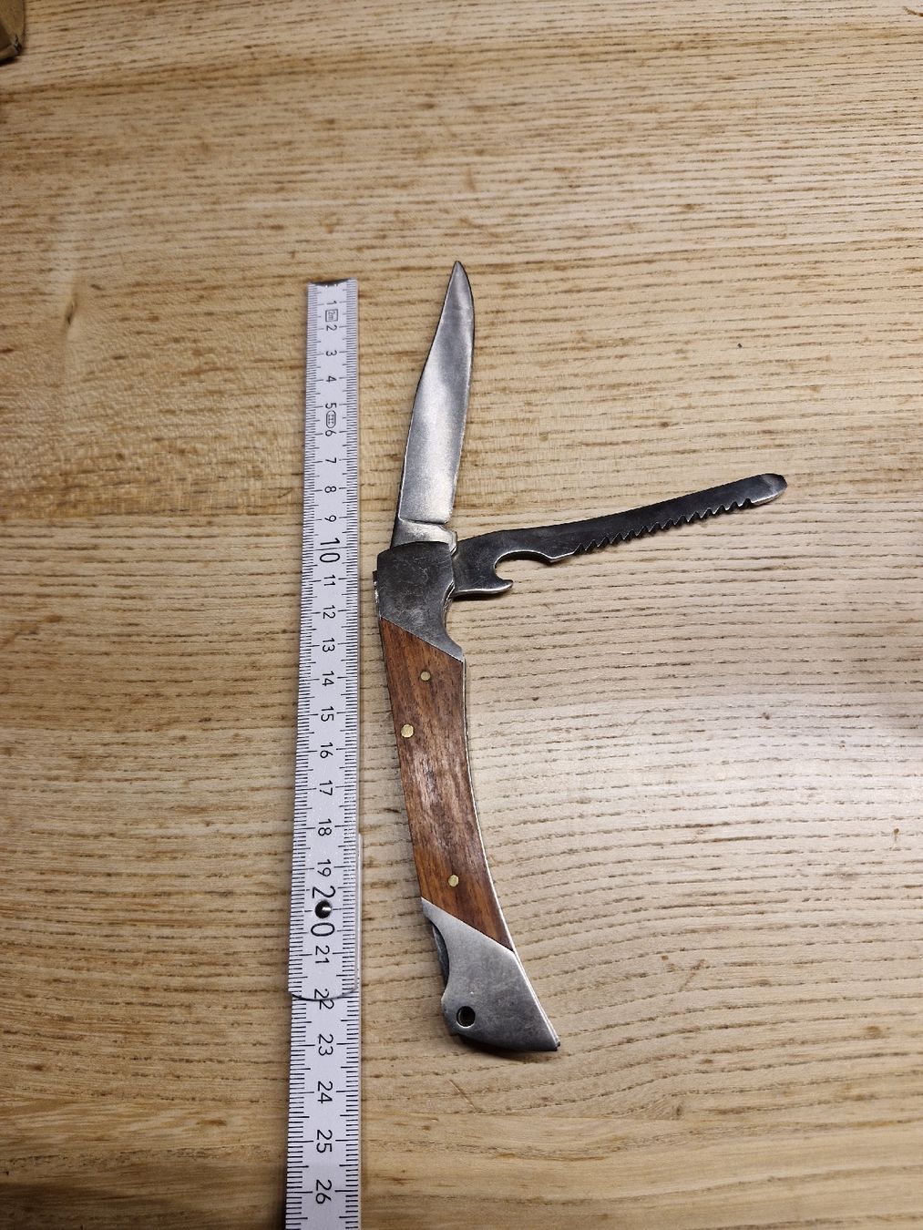 Coltelli tascabile: Taschenmesser mit Holzbeschalung – Usato da Fisibach venduto da sare01 2