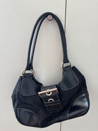 PRADA Handtasche schwarz mit Schnalle Leder Nylon 26x15cm