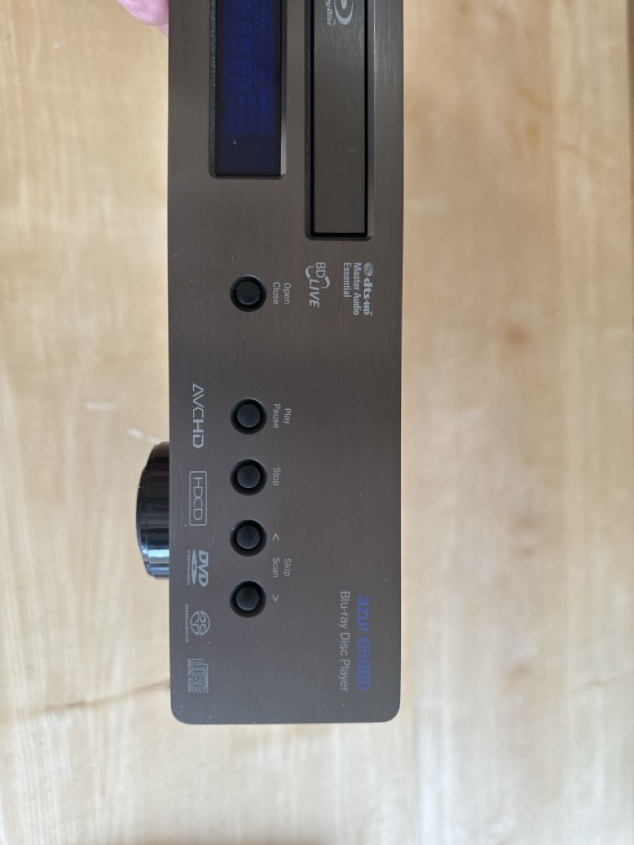 Tous les DVDs: Cambridge Audio AZUR 650BD Blu-ray Disc Player gebraucht – D'occasion à Zürich par MarkusBoesch 2