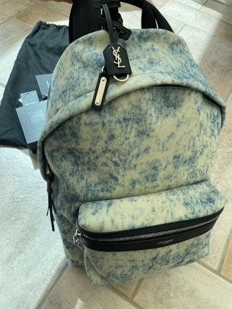 Saint Laurent City Rucksack + YSL Anhänger!