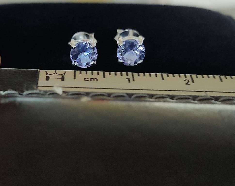 Boucles d'oreille: Wunderschöne Ohrringe mit echtem Tansanit-Edelstein – Neuf avec emballage d'origine à Ebnat-Kappel par Jonezy 1